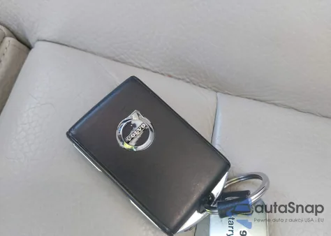 2019 Volvo Xc60 T5 Momentum из США, поврежденный, VIN LYV102RK5KB283652